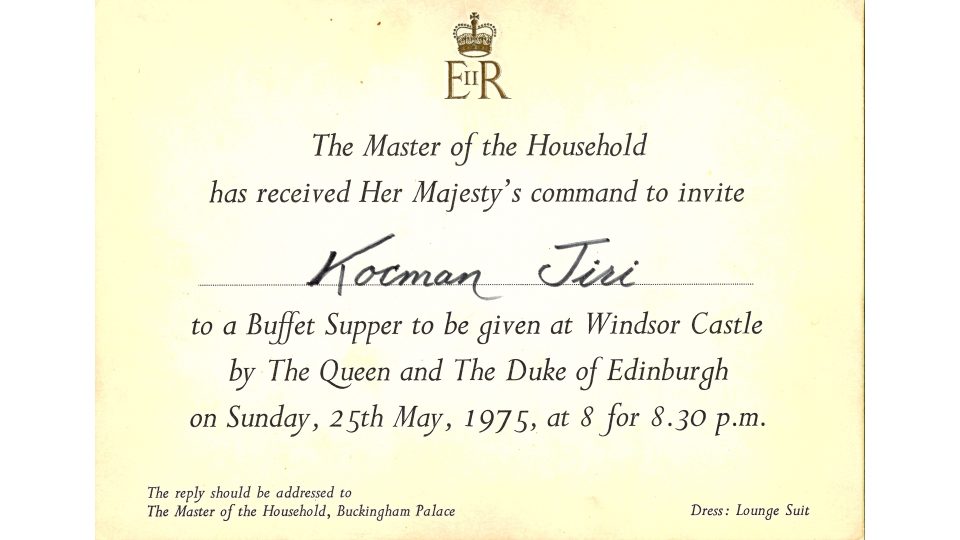 Pozvánka na večeři s britskou královnou na zámek Windsor