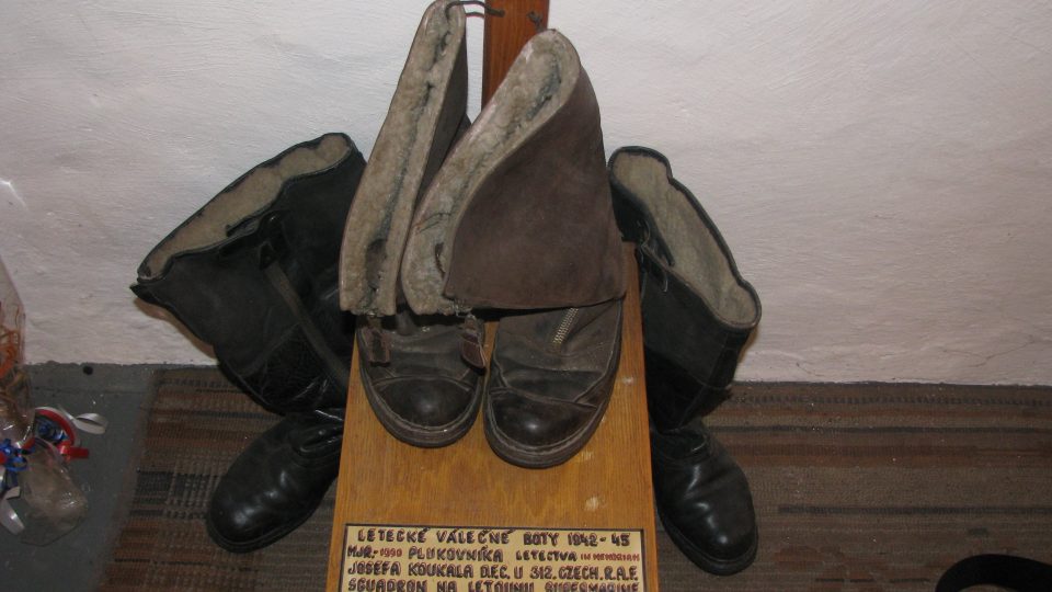 Originální letecké boty Plk. Josefa Koukala D.F.C.