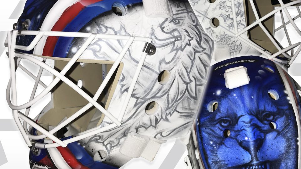 Maska pro brankáře bronzových hokejistů Karla Vejmelku