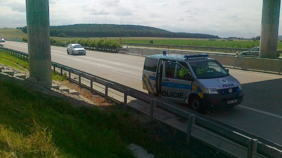 Policejní akce na dálnici D11