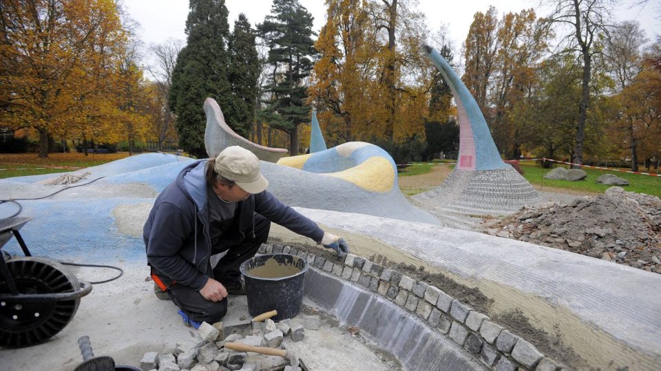Oprava fontány v pardubických Bubeníkových sadech