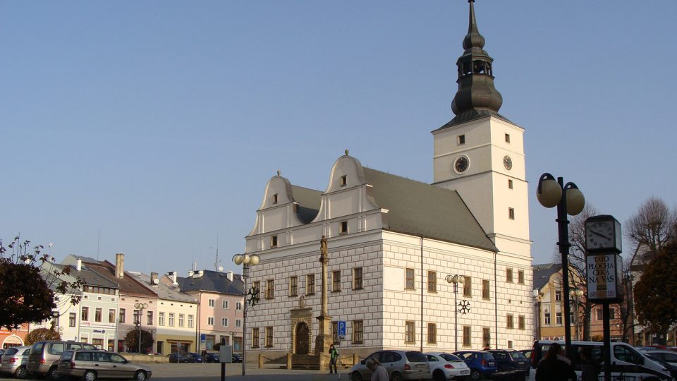 Náměstí s renezanční radnicí v Lanškrouně