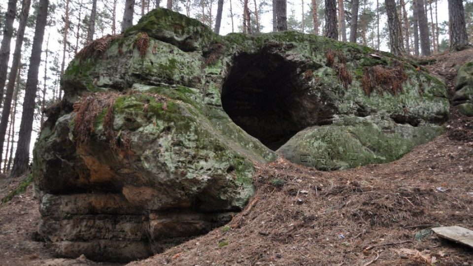 Jeskyně Drápka je spojena s romantickým příběhem o loupeživém Soldatovi