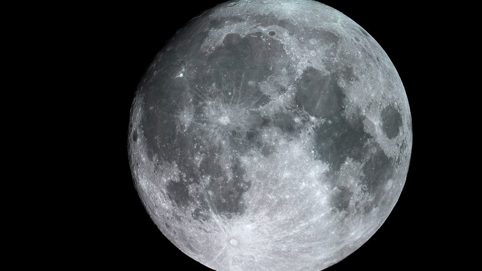 Měsíc při pozorování 13. listopadu 2016
