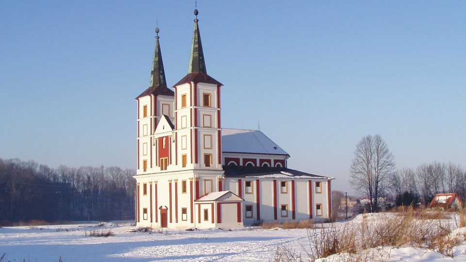Kostel sv. Markéty v Podlažicích stojí na místě baziliky někdejšího benediktinského kláštera