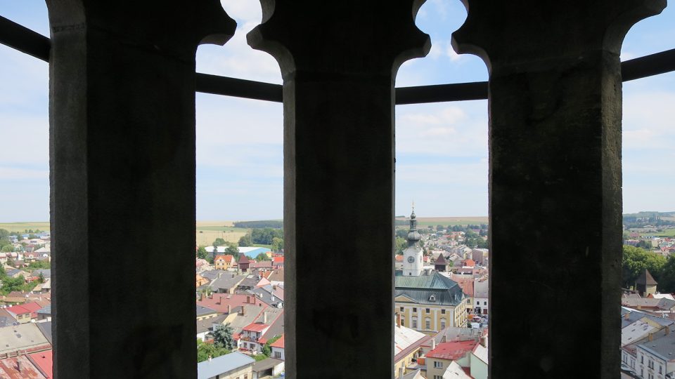 Pohled z ochozu věže kostela sv. Jakuba v Poličce