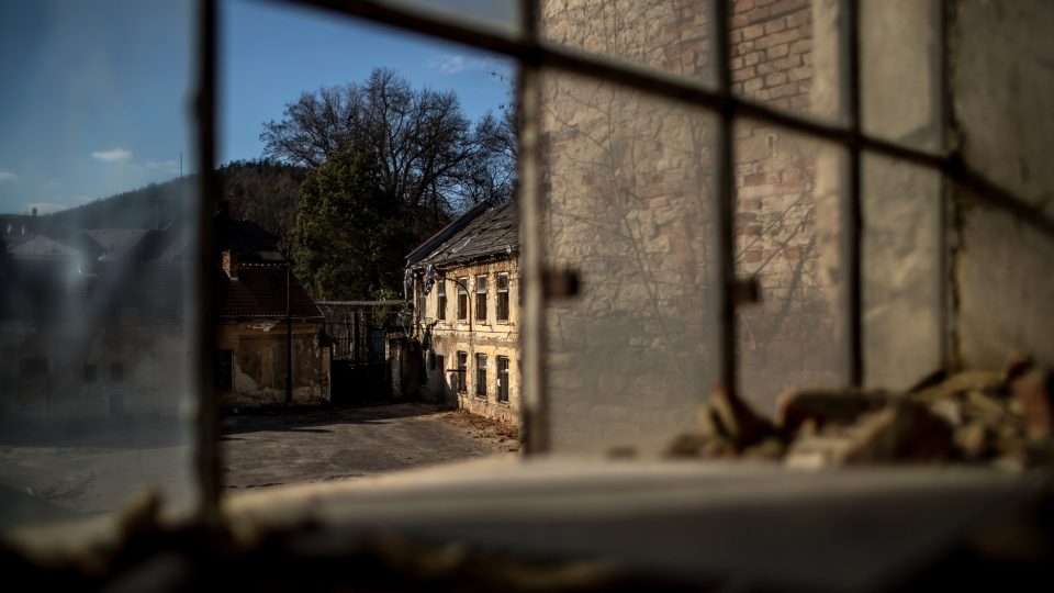 Z tzv. Schindlerovy továrny v Brněnci by měl být památník holocaustu