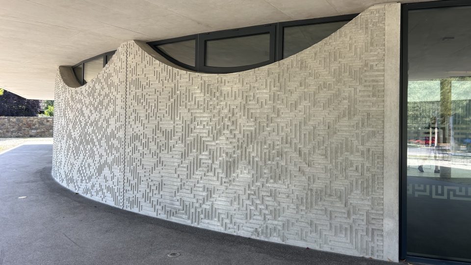 Nová obřadní síň ve Vysokém Mýtě je po dvou letech prací hotová | foto: Barbora Soukupová, Český rozhlas Nová obřadní síň ve Vysokém Mýtě je po dvou letech prací hotová