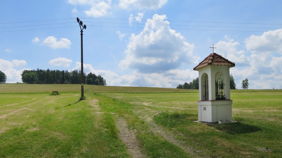 Cesta na Volákův kopec v Kameničkách