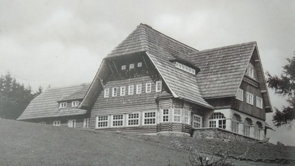 Hindenburgova chata byla centrem německých turistů v Orlických horách