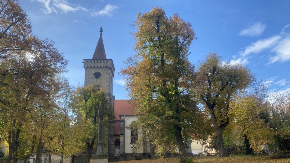 Kostel svatého Martina, původně gotický, věž pochází z pozdější přestavby