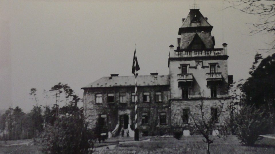Larischova vila v době druhé světové války