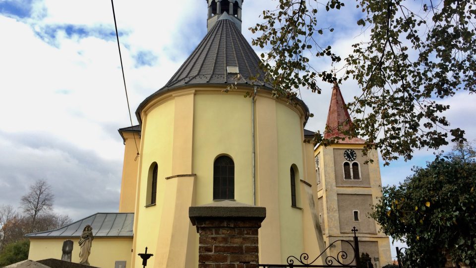 V kostele sv. Kateřiny v Horní Rovni mají novodobé poutní místo.