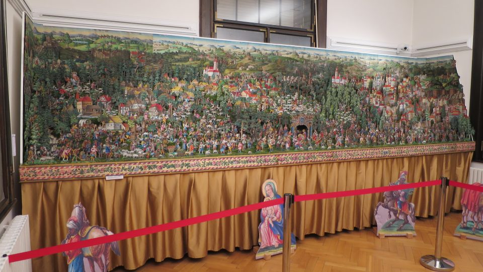 Betlém v nové expozici Městského muzea Ústí nad Orlicí je dlouhý 5,9 m
