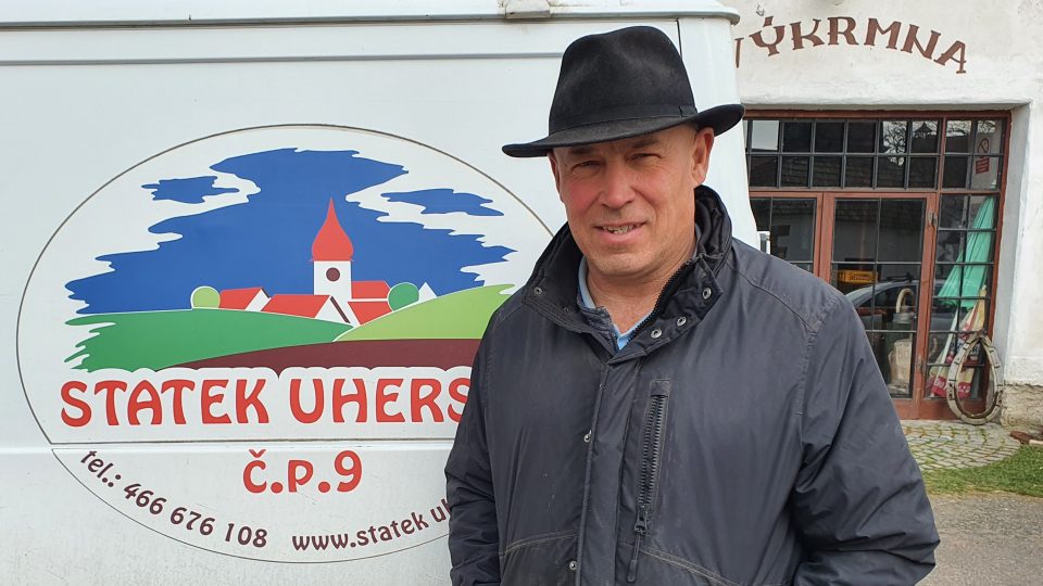 David Novák je už 29 let farmářem na statku, který jim komunisté v roce 1948 odebrali