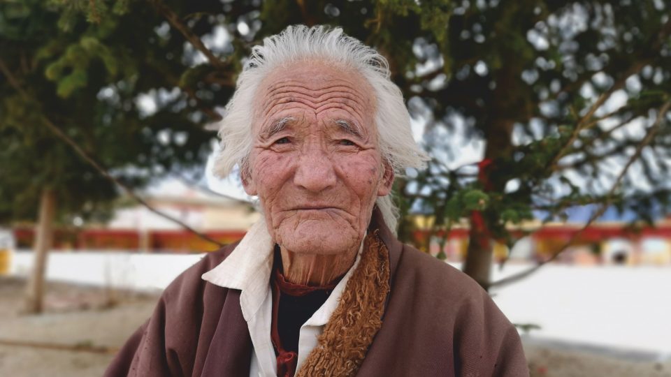 Tibet. Laskavé oči a příběhy vtisknuté do tváře