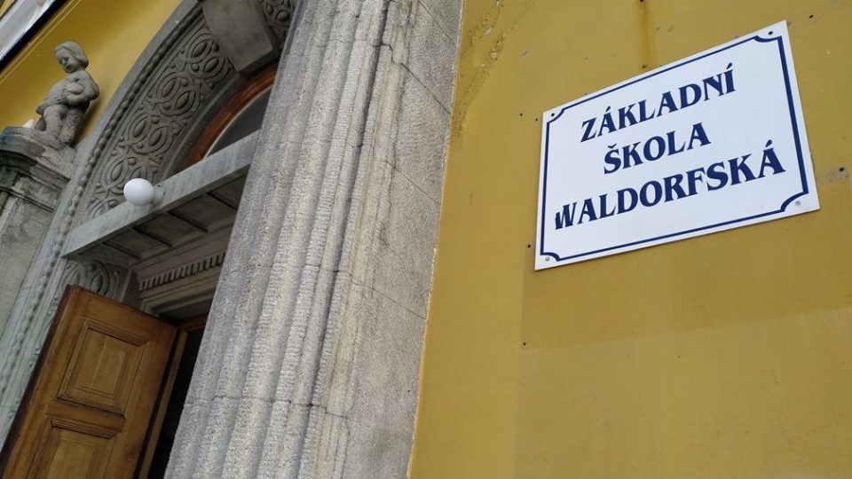 Základní škola Waldorfská sídlí na Gorkého ulici