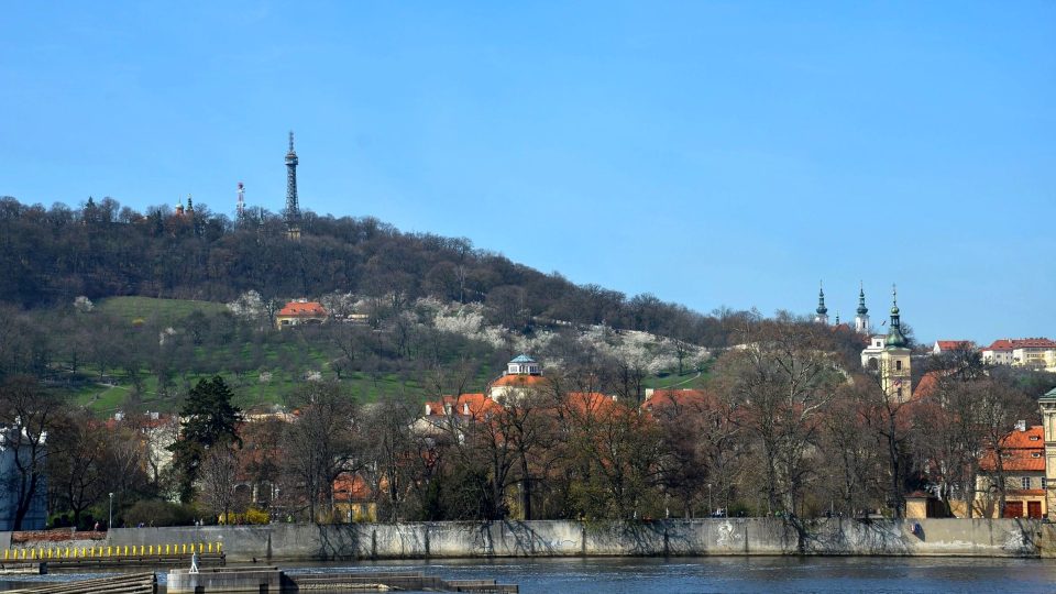 Pražský vrch Petřín