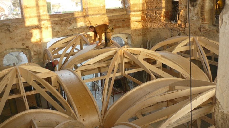 Stavba ramenátů v Kopcanech