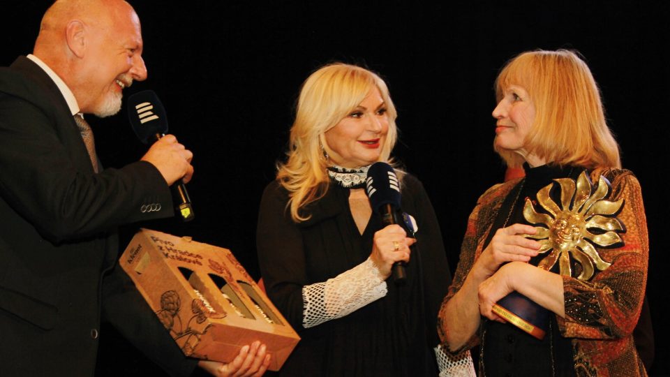 Galavečer rozhlasové ankety Šarmantní osobnost roku | foto: Ivana Lukavská Galavečer rozhlasové ankety Šarmantní osobnost roku