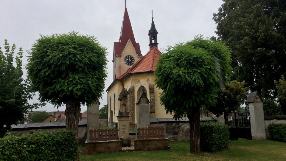 Unikátní gotický kostel ve Stojicích je místo, kde jakoby se zastavil čas