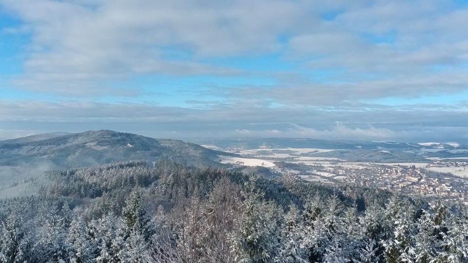 Vystoupat na rozhlednu i v zimním období stojí za to | foto: Silvie Pospíšilová, Český rozhlas Vystoupat na rozhlednu i v zimním období stojí za to