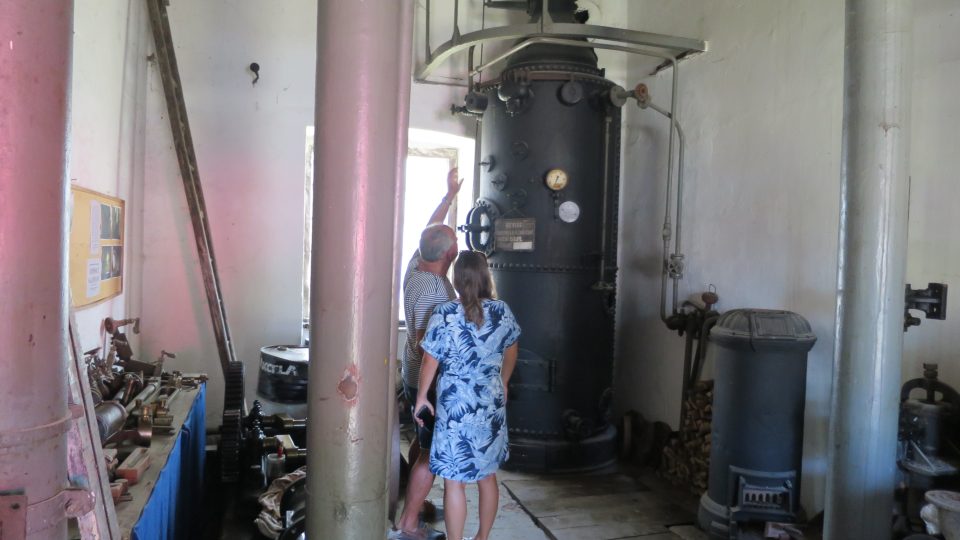 V objektu historické nádražní vodárny ve Slatiňanech vzniká muzejní expozice