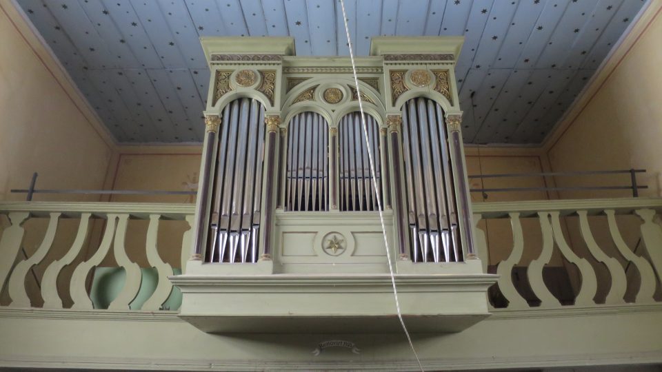 Opravené varhany v Kapli Panny Marie Královny míru v Dolní Lipce 