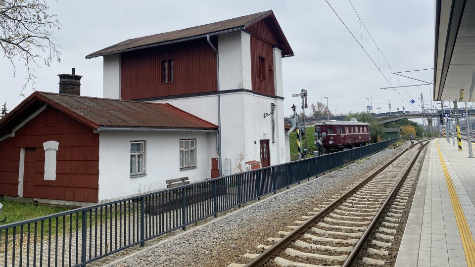 Pozůstatek historie na dnešním nádraží v Rosicích nad Labem, stará vodárna