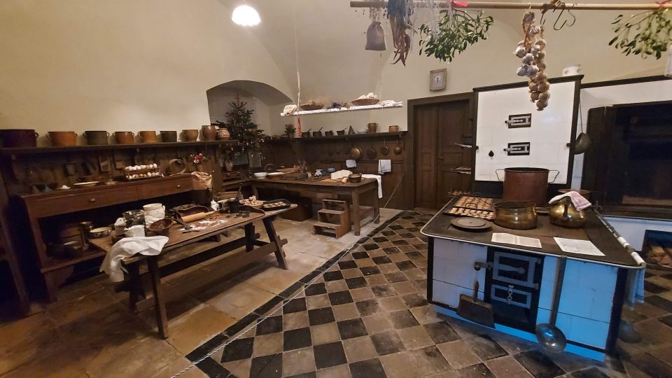 Zachovaná zámecká kuchyně patří ke klenotům zámku ve Slatiňanech