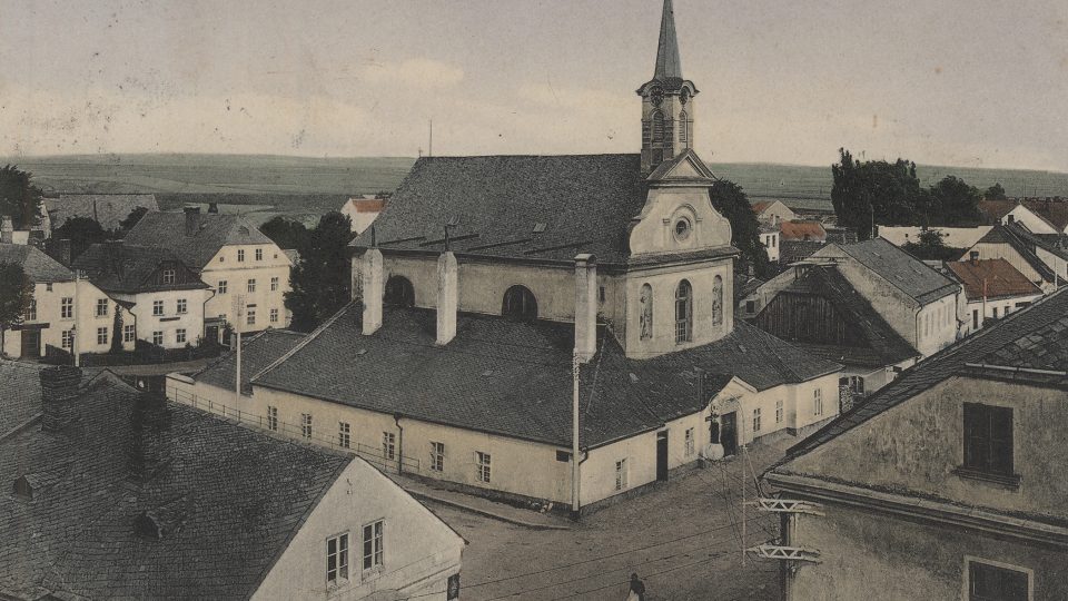 Původní podoba kostela sv. Floriana na pohlednici