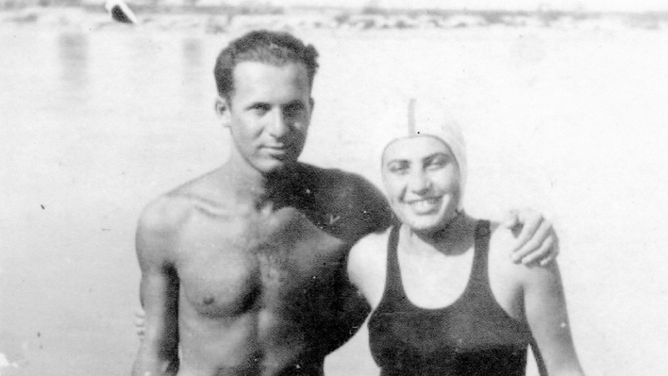Alexander Schwitzer se svojí sestrou v roce 1930