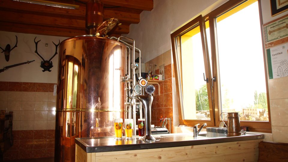 Pivovar ve Žlebských Chvalovicích vznikl v roce 2008
