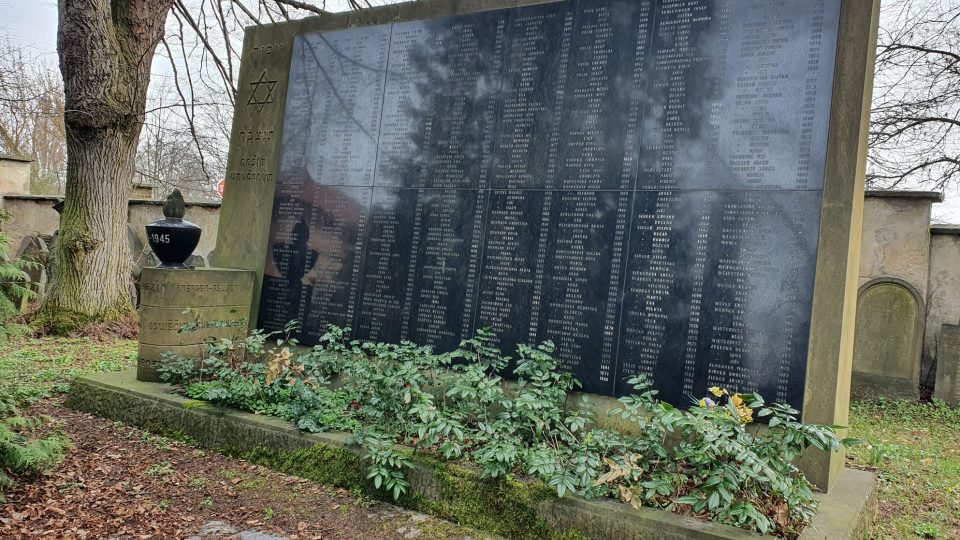 Pomník obětem holokaustu