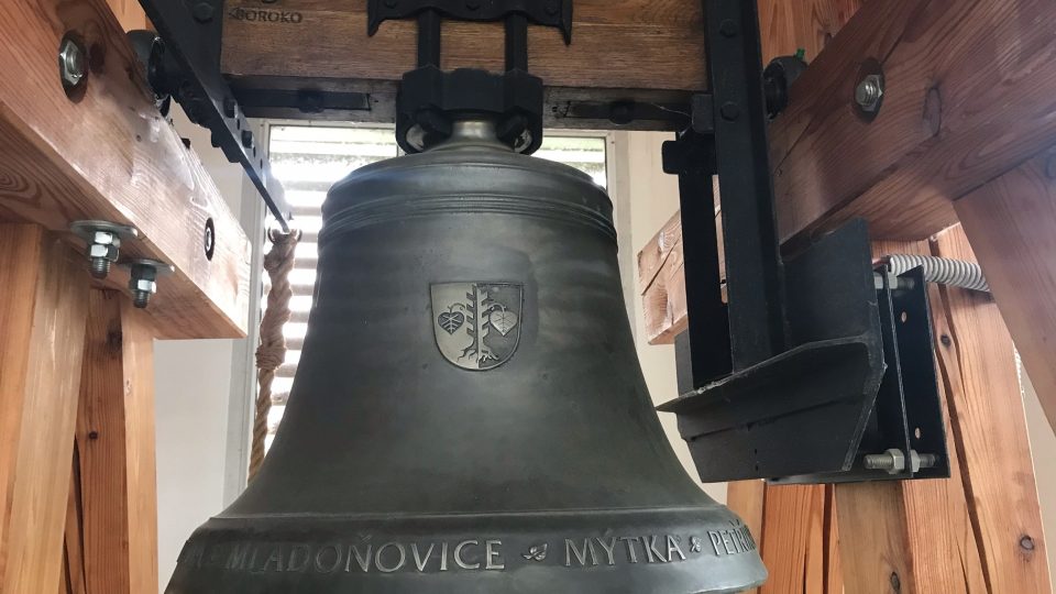 Zvon v kapli v Deblově