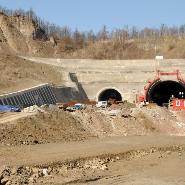 Stavba dálničního tunelu  (ilustrační foto) | foto:  IDMZ