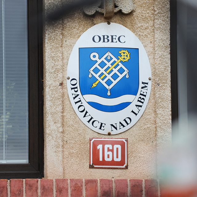 Opatovice nad Labem - obecní znak | foto: Jan Ptáček,  Český rozhlas