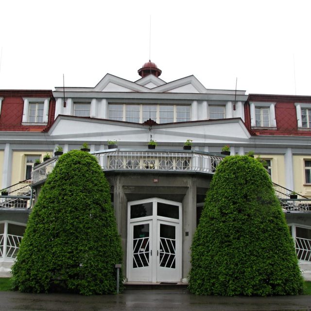 Pavilon Gočár v Léčebných lazních Bohdaneč  (ilustrační foto) | foto: Lukáš Peška