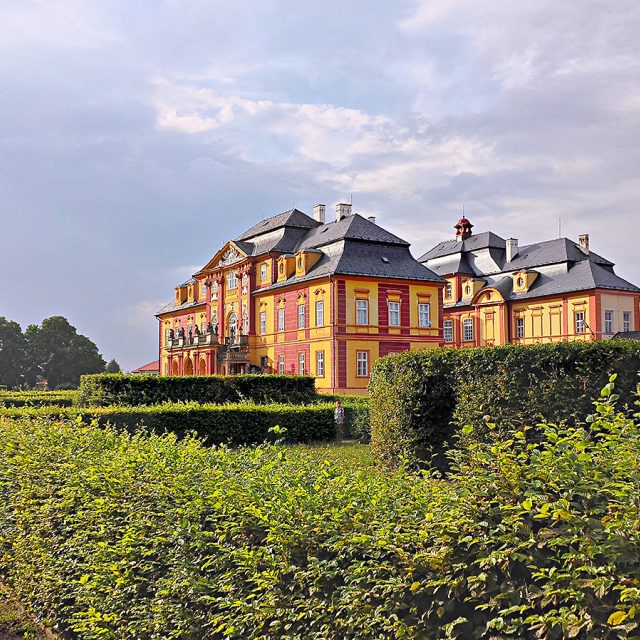 Chroustovický pozdně barokní zámek s parkem | foto: Milan Kosina,  Český rozhlas