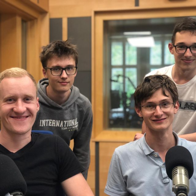  (zleva) Pedagog František Ferenz a studenti Jan Elšík,  Adam Hlásný a David Malík ze SPŠ Zlín | foto: Růžena Vorlová,  Český rozhlas