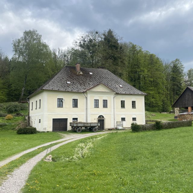 Vypadá to jako zámeček,  ale je to technická památka v Řetové | foto: Šárka Rusnáková,  Český rozhlas