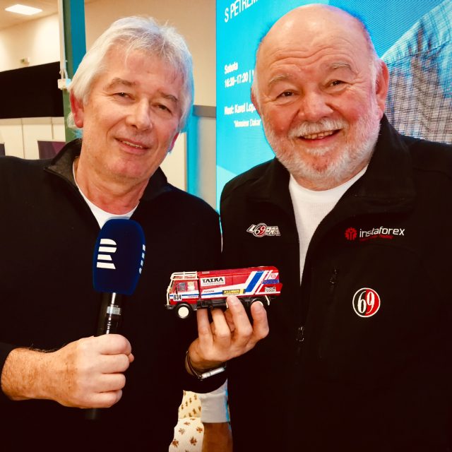 Petr Voldán s legendami - Tatrou a Karlem Lopraisem | foto: Český rozhlas Hradec Králové