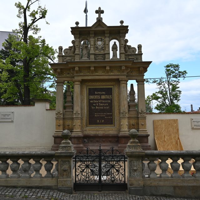 Mendel je pochován na brněnském Ústředním hřbitově | foto: Masarykova univerzita