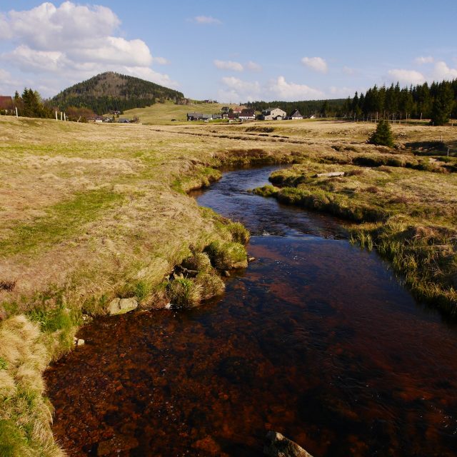 Horská krajina osady Jizerka v Jizerských horách | foto: Ivan Rous