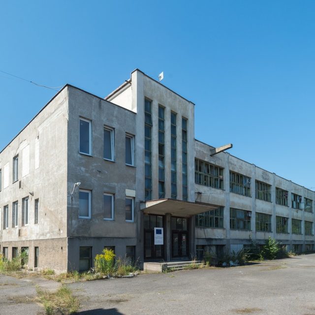 Areál po bývalé společnosti KM Plus v Chrasti na Chrudimsku | foto: Josef Vostárek,  ČTK