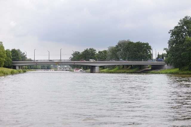 Uzavřený Wonkův most v Pardubicích  (oprava v roce 2013) | foto: Honza Ptáček,  Český rozhlas