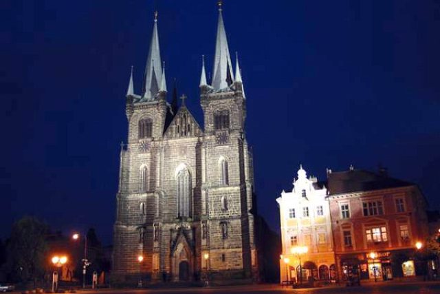 Kostel Nanebevzetí Panny Marie | foto:  www.chrudim.cz