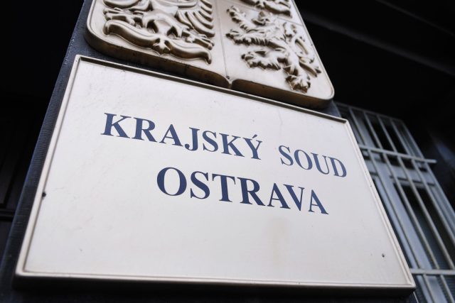 Krajský soud Ostrava pokračoval v projednávání žhářské kauzy z Vítkovic | foto: Tomáš Adamec