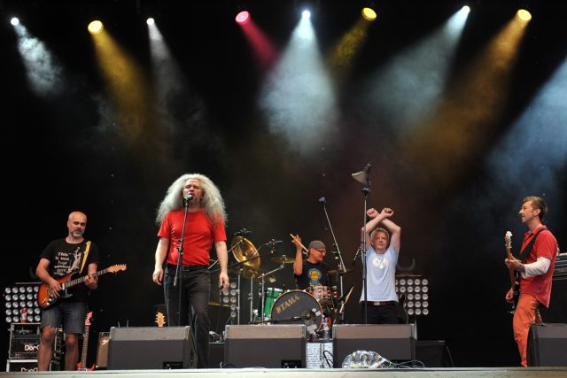 Mňága a Žďorp koncertují na hudebním festivalu | foto: Filip Jandourek