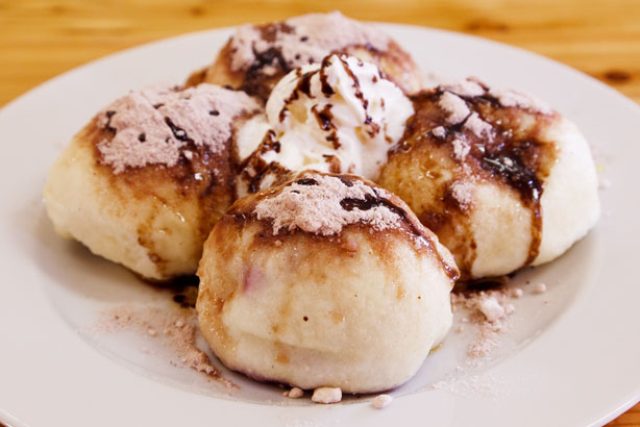 Ovocné knedlíky | foto: Petr Kratochvíl